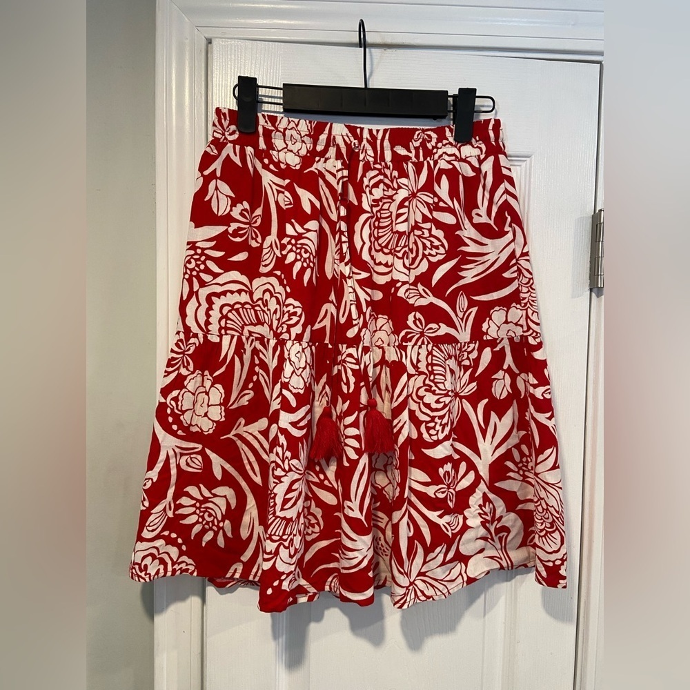 Knox Rose Size XS Red Tropical Floral Flowy Tiered Tassel Pull On Lined Skirt